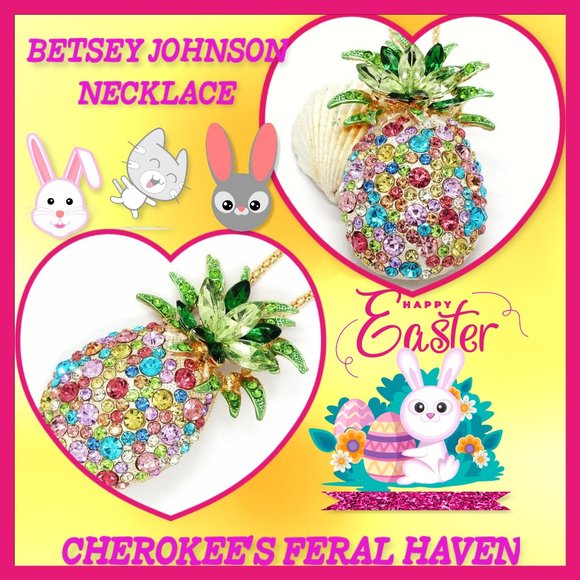 Betsey Johnson Jewelry - Betsey Johnson White AB Pineapple Necklace